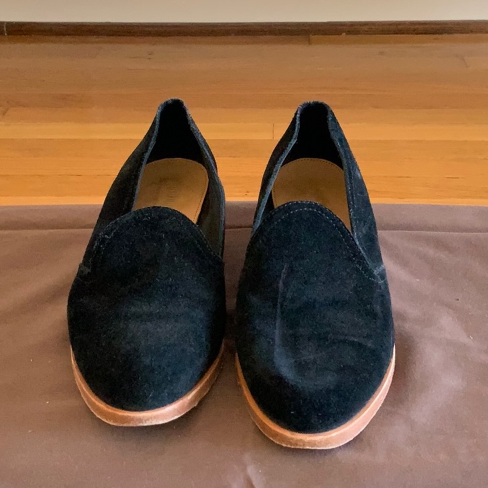 Low heel loafer